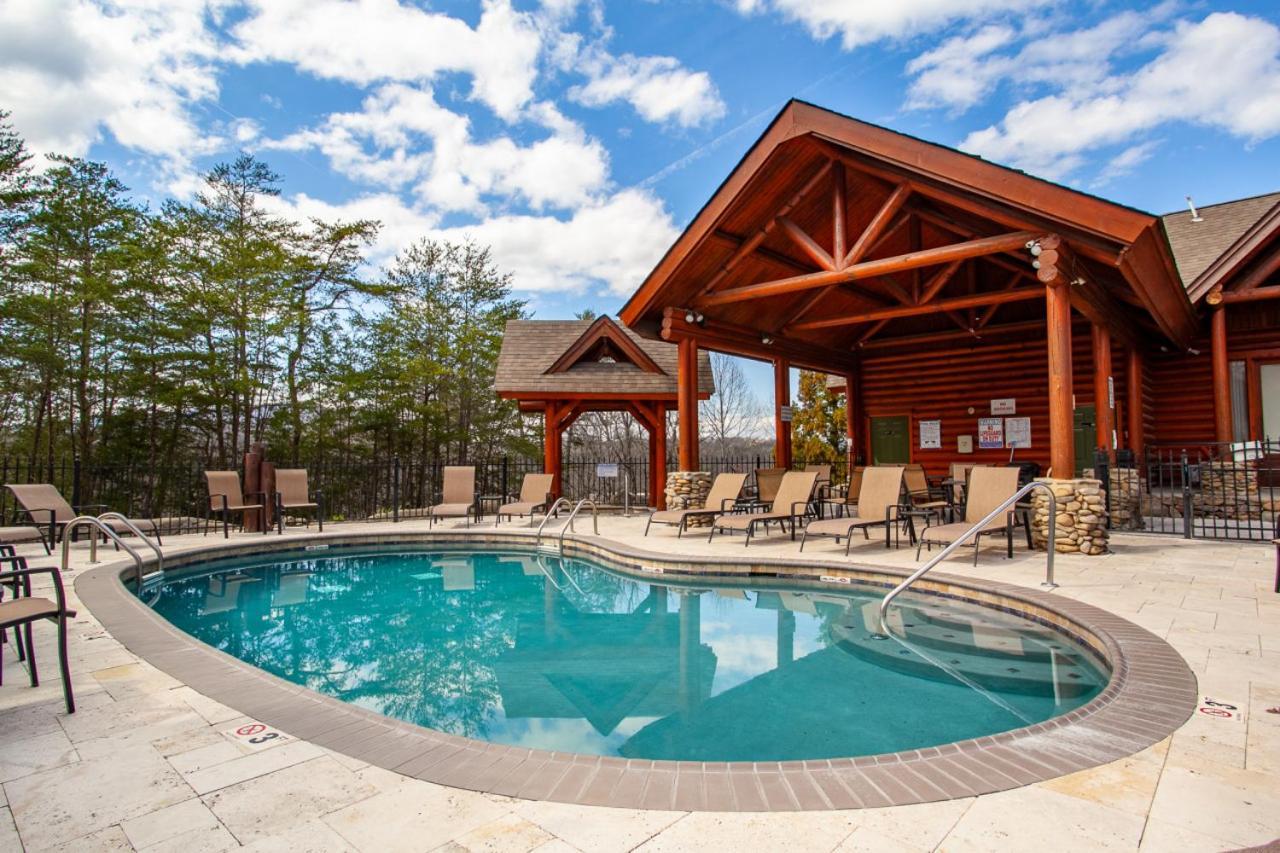 The Bear Paw Palace Mtn View And Community Pools Пиджен-Фордж Экстерьер фото